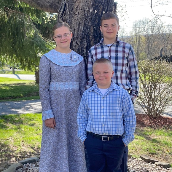 Meet your Posher, 🌹Anna🌹 - Picture 2 of 12